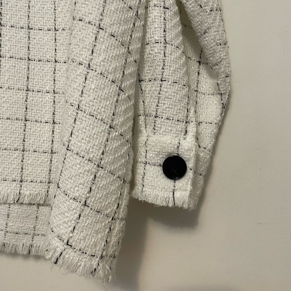 C by One White and Black Fringe Plaid Cabincore Shirt Jacket Size 1X - Picture 5 of 7
